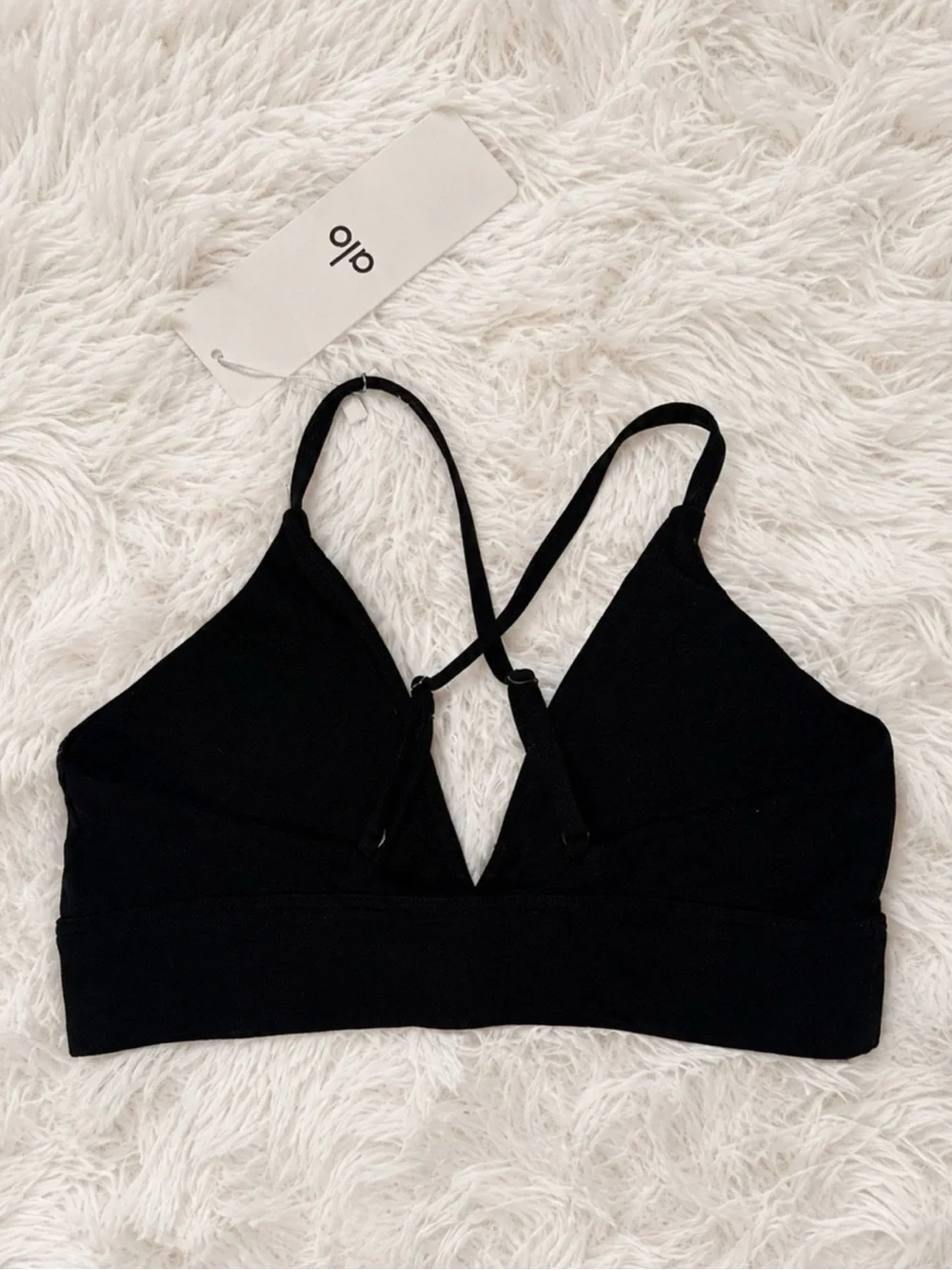 ALO Yoga beautiful brand